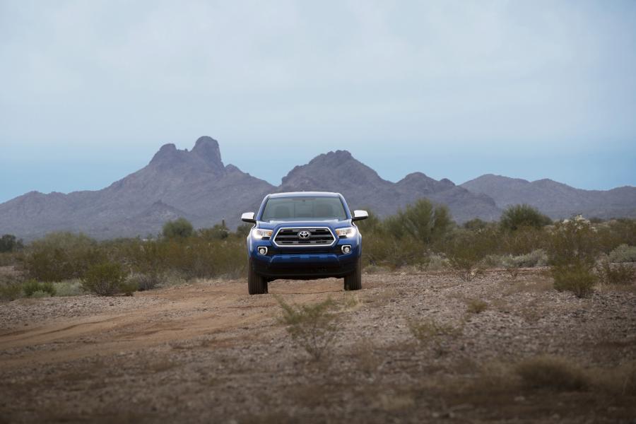  Toyota Tacoma Limited Double Cab 2015 года  (фото 25 из 57)